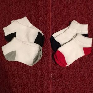 4/$10 4 pairs of little boy sock NEW